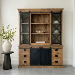 Buffetkast Lotte gemaakt van mangohout en perfect voor ieder industrieel interieur.