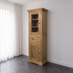 Vitrinekast Bologna 66cm van Tower Living nu verkrijgbaar bij HUUS, perfect voor ieder landelijk interieur.