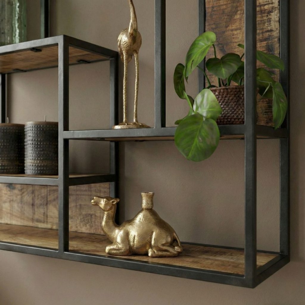 Wandrek Jolande HUUS vierkant industrieel design