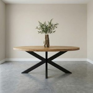 Mangohouten eettafel Monique met een vierkante spinspoot van HUUS.