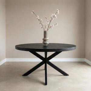 Ronde Eettafel Apeldoorn 130cm gemaakt van zwart mangohout met een robuuste uitstraling