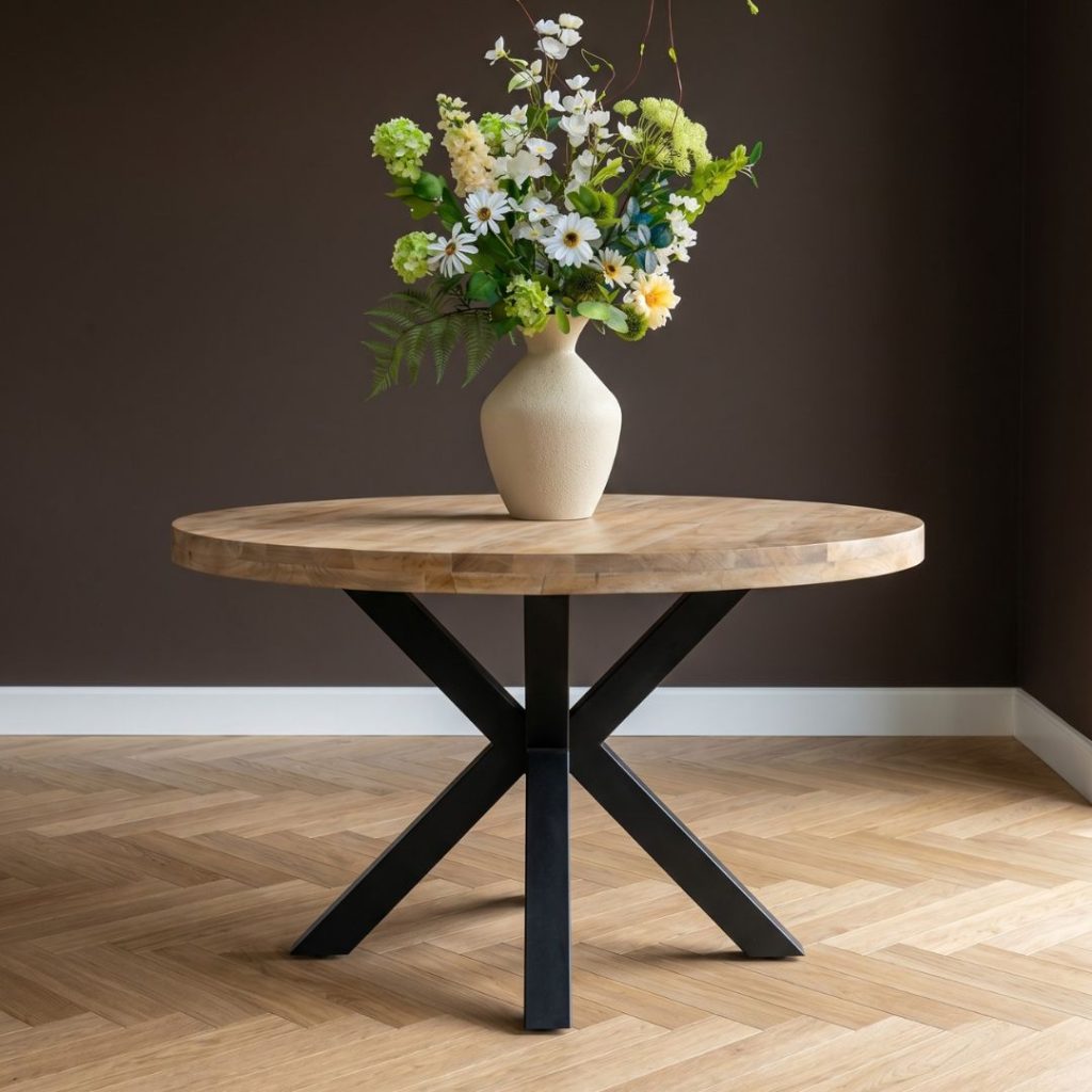 Eettafel iris gemaakt van mangohout en voor de goedkoopste prijs bij HUUS.
