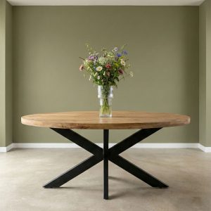 Populaire mangohouten Eettafel Iris Ovaal van HUUS met een vierkante poot