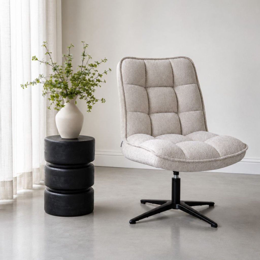 Draaifauteuil Vince van LABEL51 is precies de stoel voor hoog comfort en een betaalbare prijs.