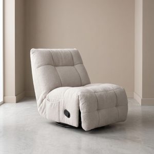 Relaxfauteuil Zen vanHUUS gestoffeerd in een naturel boucle stof.