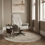 Comfortabele fauteuil Sam in beige bouclé stof van HUUS