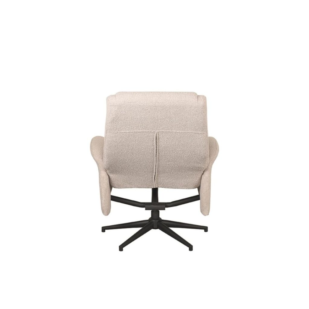 Achter aanzicht fauteuil Sam met hocker beige boucle LABEL51