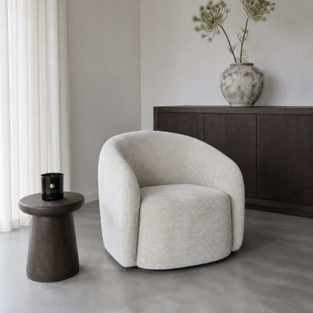 Fauteuil Alby van LABEL51 in een rustig en japandi interieur.