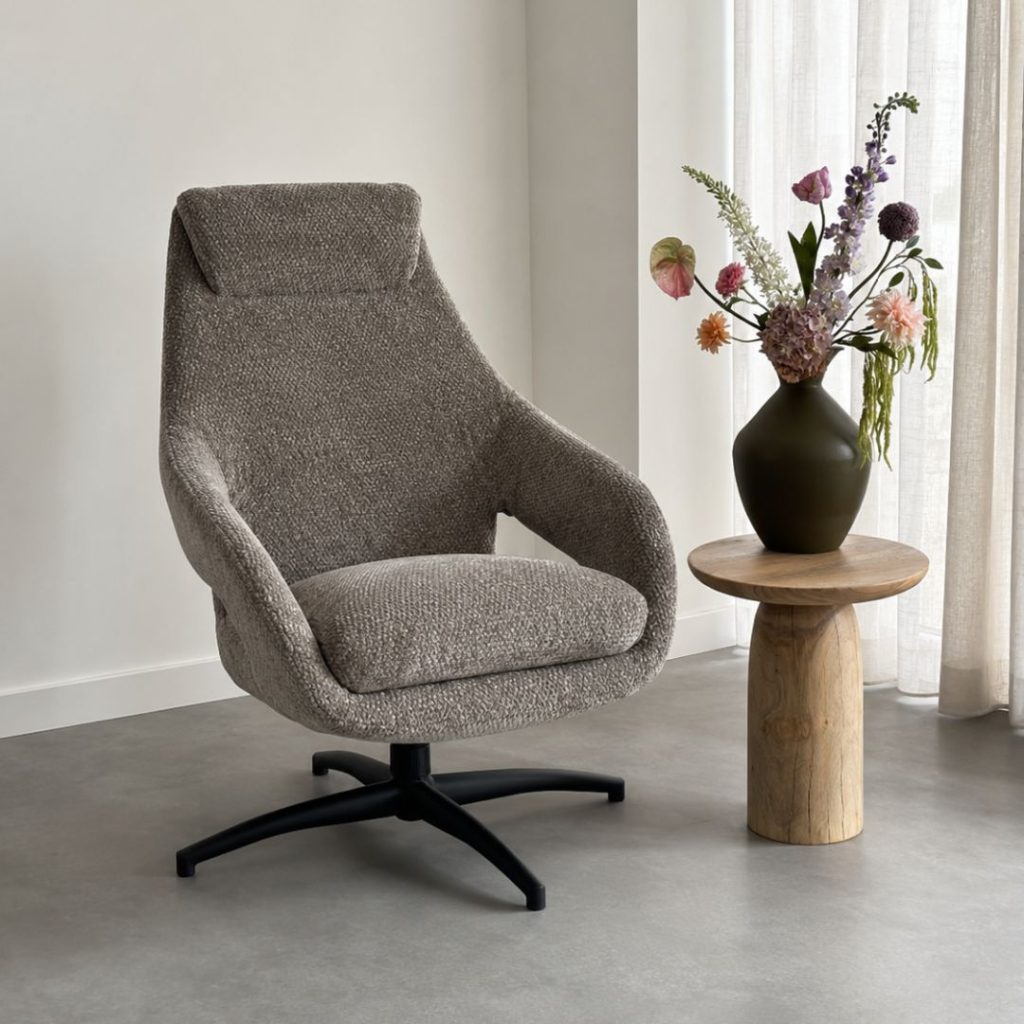 Met Fauteuil Maxwell van LABEL51 geef je jouw interieur een betaalbare makeover en geniet je van hoog zitcomfort.