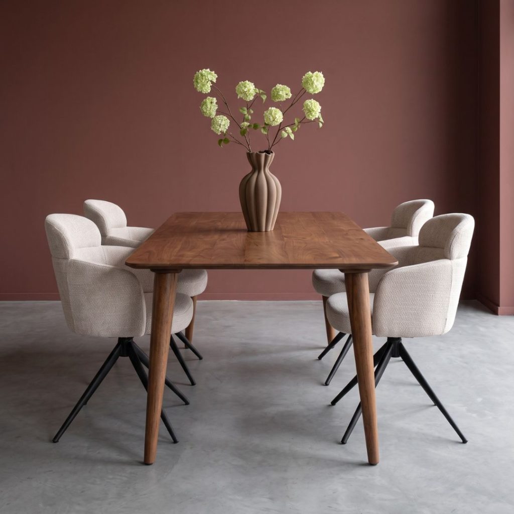 Eettafel Fly van LABEL51 gemaakt van Nature Smooth Mangohout
