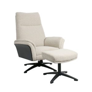 Relaxfauteuil Zenza van LABEL51 met zwart kleurige accenten.