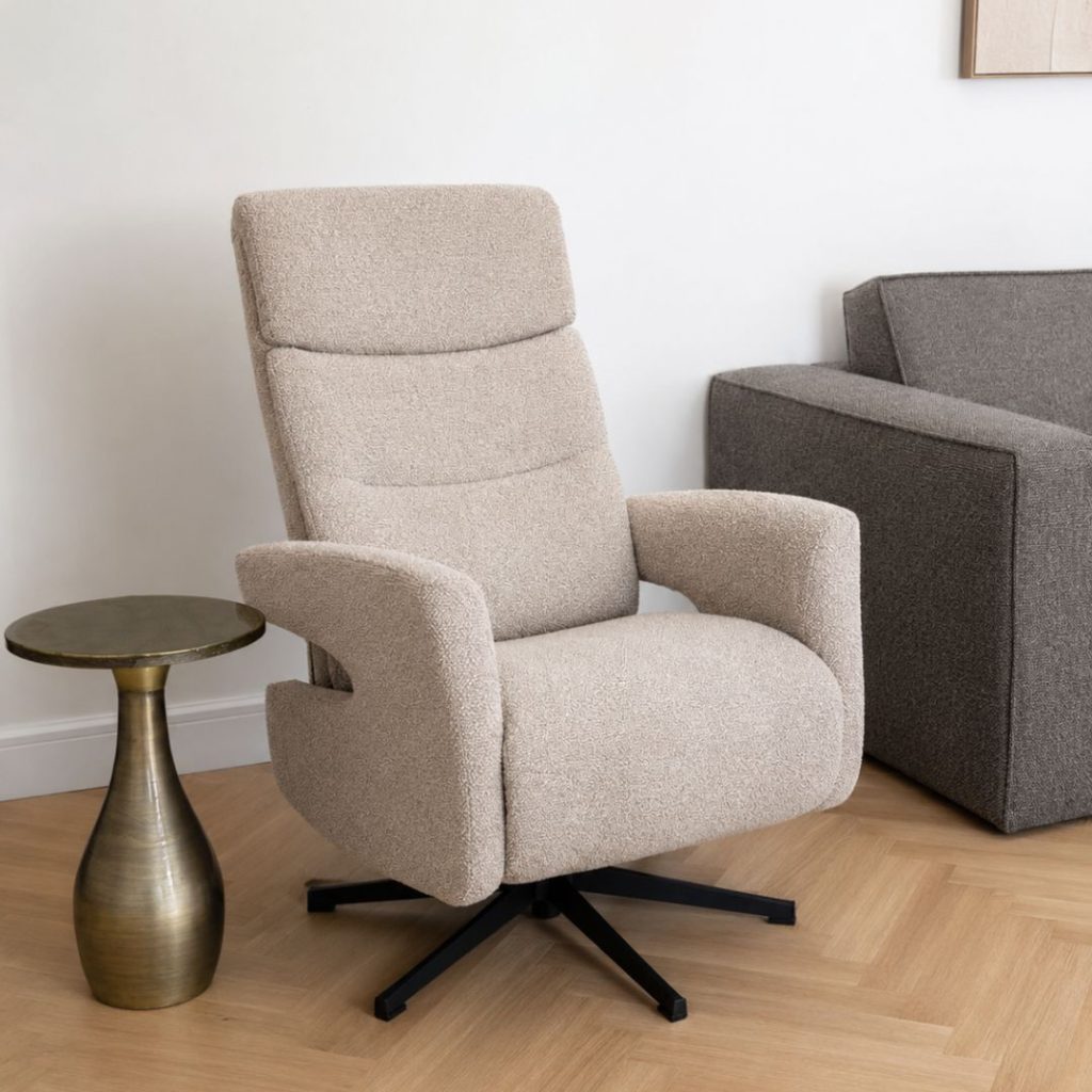 Relaxfauteuil Copenhagen van LABEL51 in een rustig en tijdloos interieur