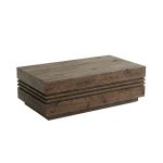 Zijaanzicht van de salontafel in kleur espresso met massieve vorm en strakke lijnen tegen een witte achtergrond.