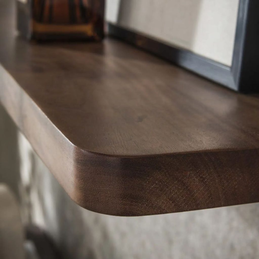 Detailfoto wandplank afgeronde hoeken