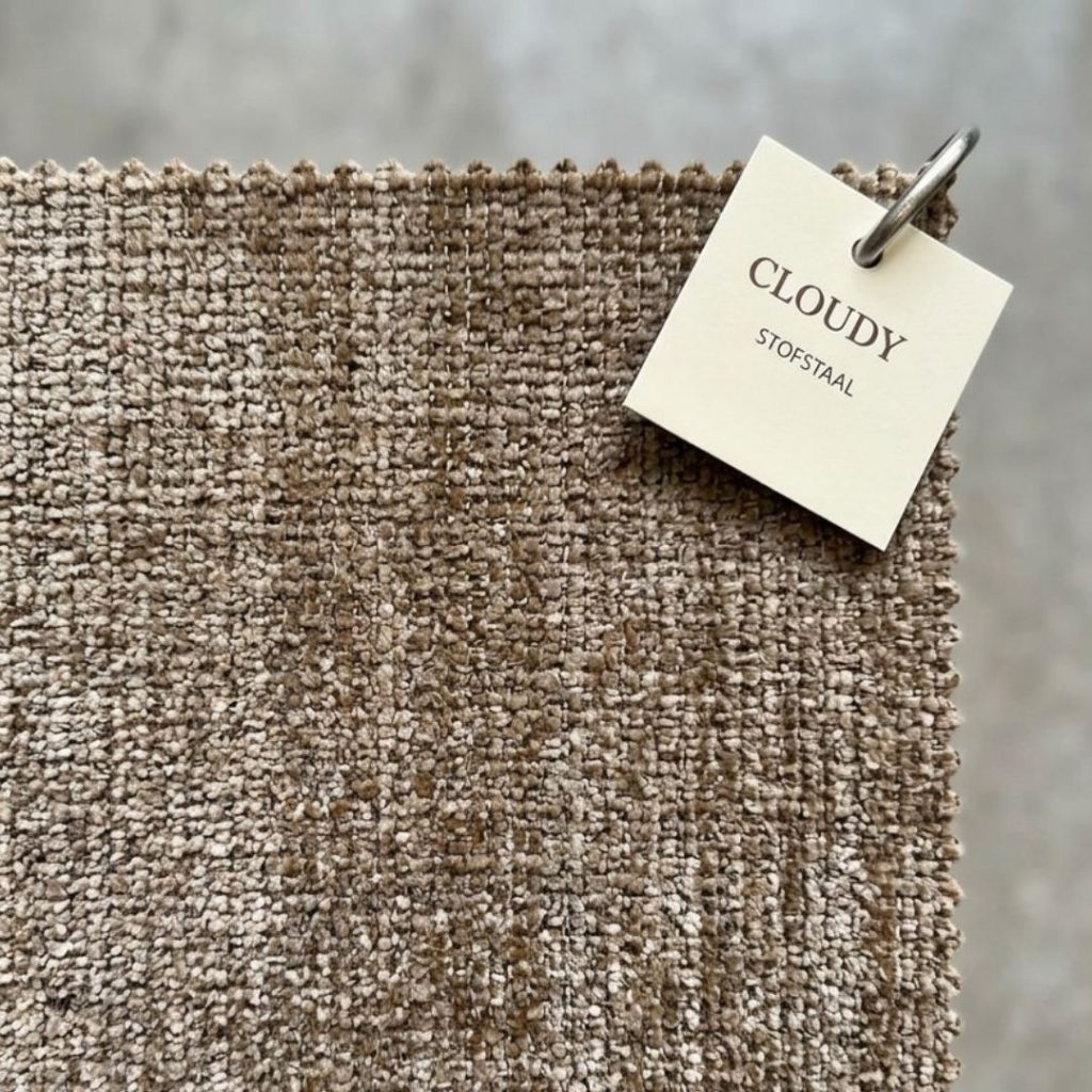 Detail chenille stof hoekbank Cloudy