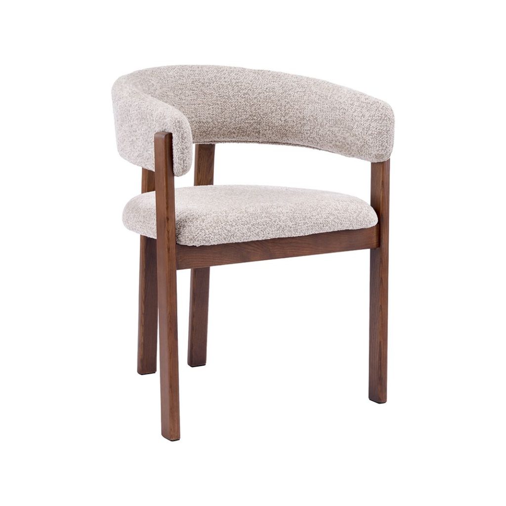 Eetkamerstoel Osaka van LABEL51 met een walnoot kleurige frame en een beige kleurige geweven zitting