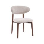 Eetkamerstoel Kyoto van LABEL51 met een walnoot kleurige frame en een beige kleurige geweven zitting