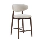 Barkruk Kyoto van LABEL51 met een walnoot kleurige frame en een beige kleurige geweven zitting